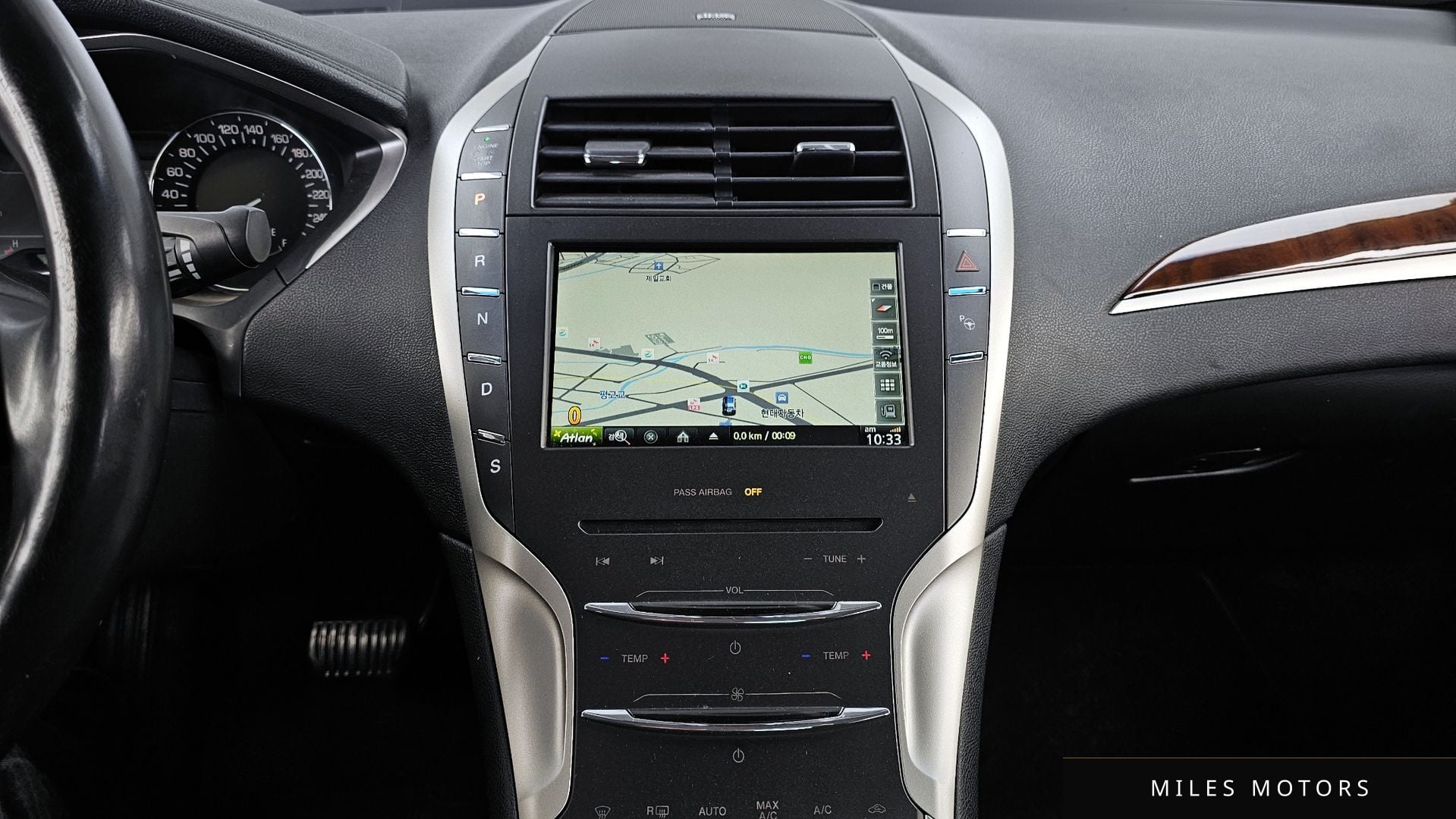 Lincoln MKZ 2016 — миниатюра 14