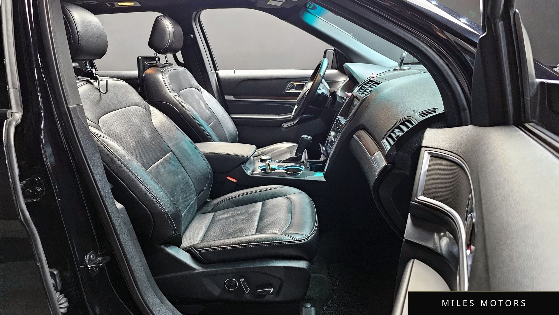 Ford Explorer 2016 — миниатюра 10