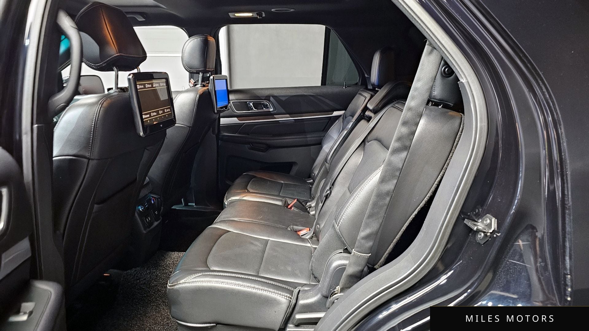 Ford Explorer 2016 — миниатюра 12