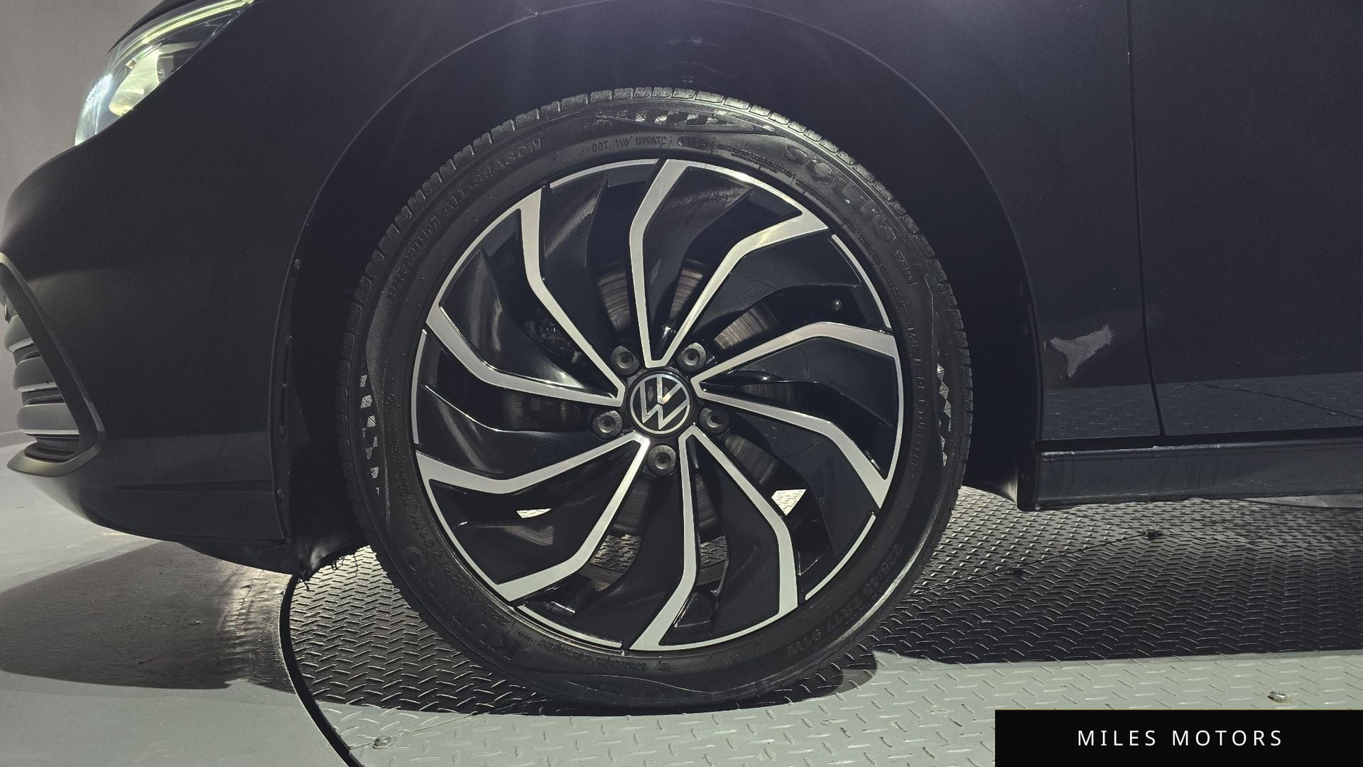 Volkswagen 골프 2022 — миниатюра 5