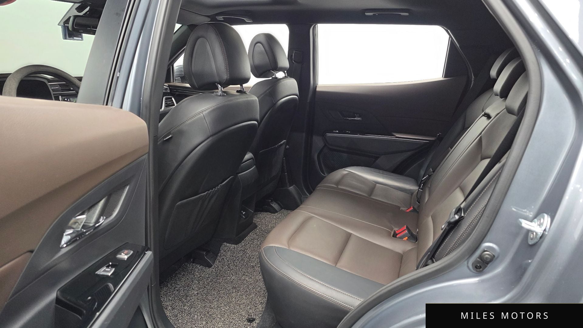 KG Mobility Beautiful Korando 2019 — миниатюра 12