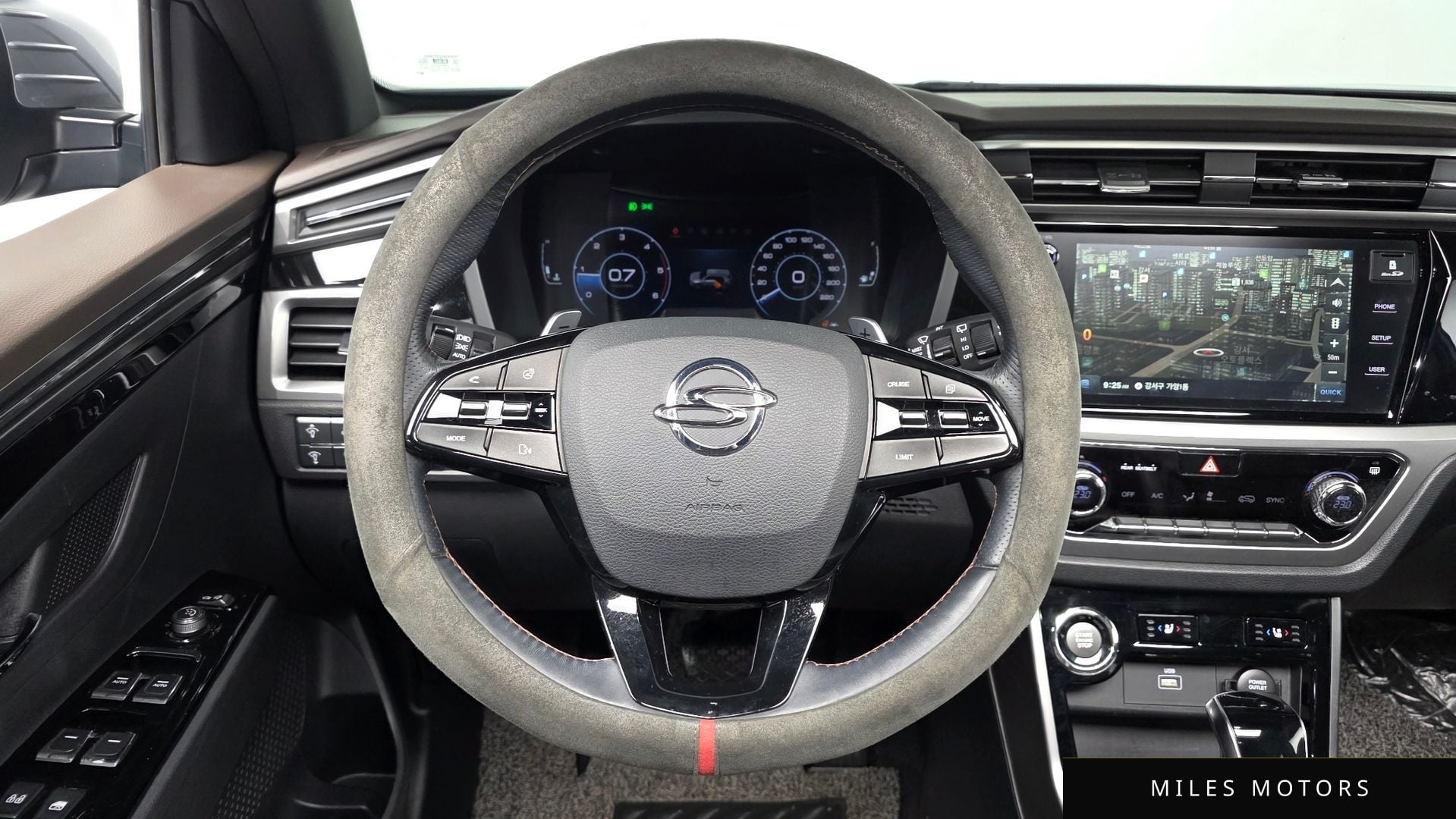 KG Mobility Beautiful Korando 2019 — миниатюра 13