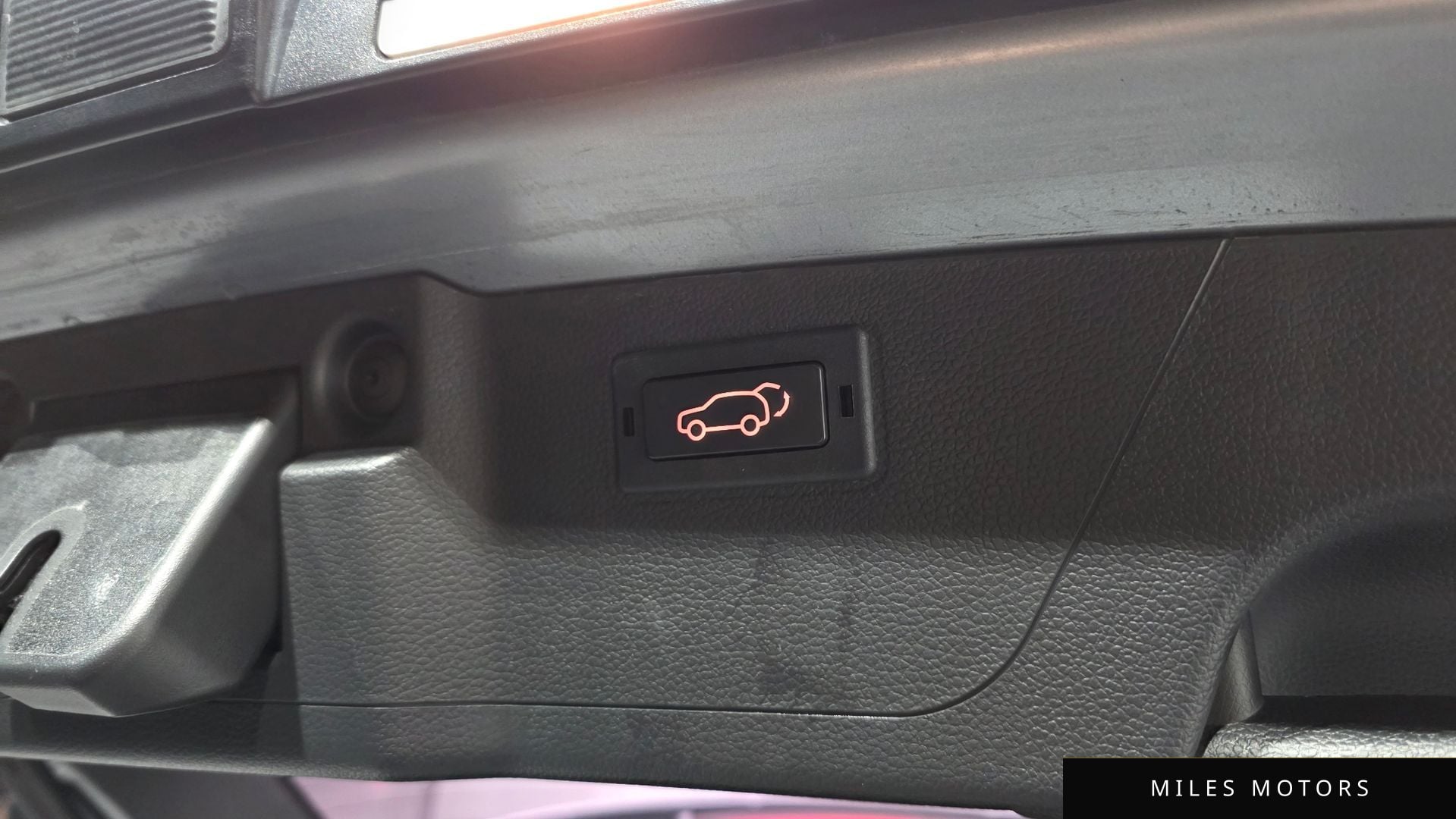 KG Mobility Beautiful Korando 2019 — миниатюра 19