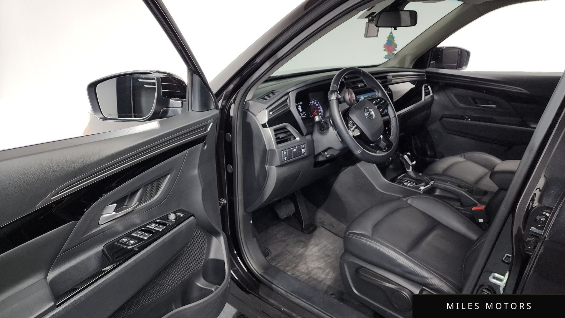 KG Mobility Beautiful Korando 2020 — миниатюра 10