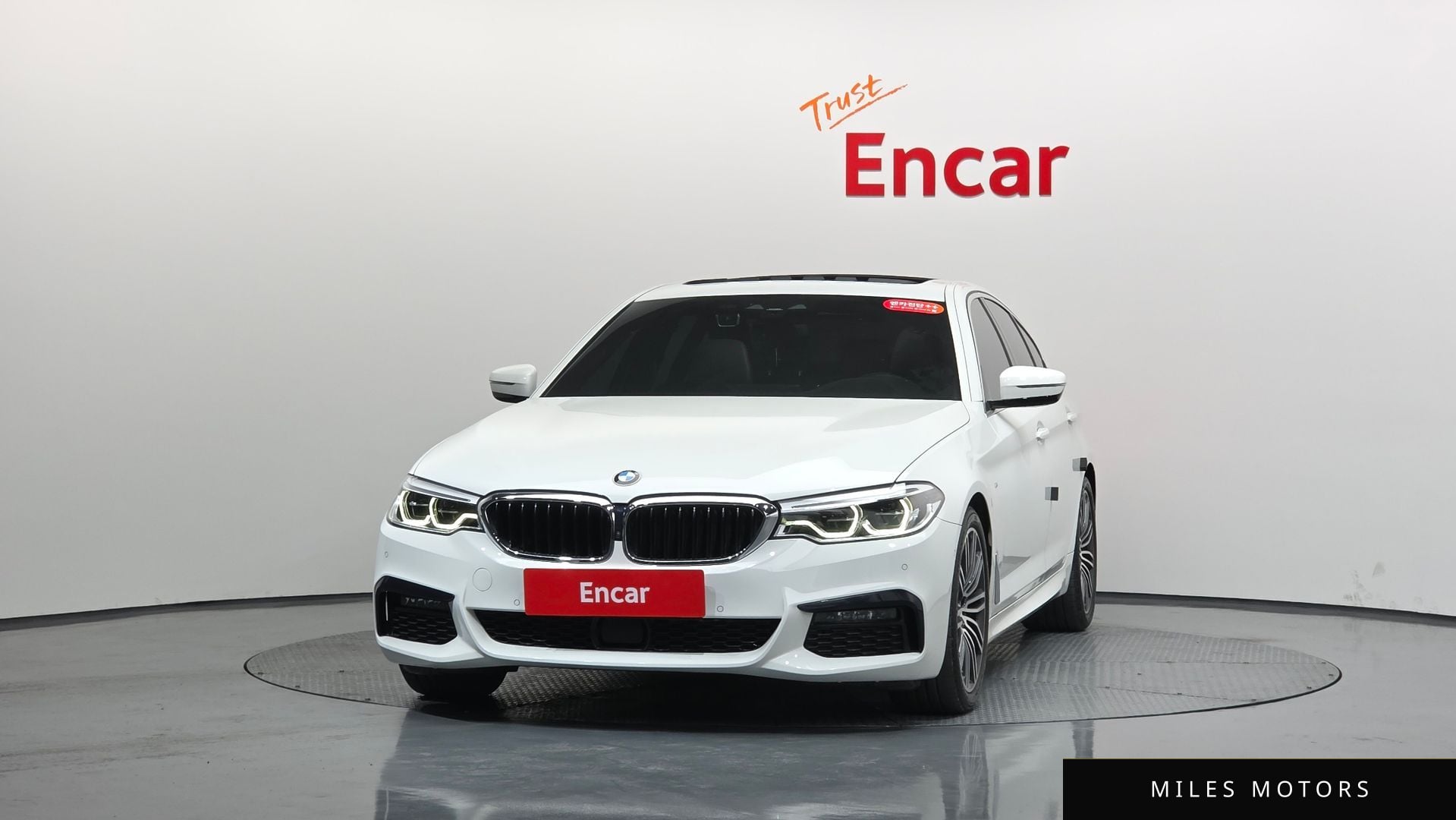 BMW 5 Series (G30) 2020 — миниатюра 3
