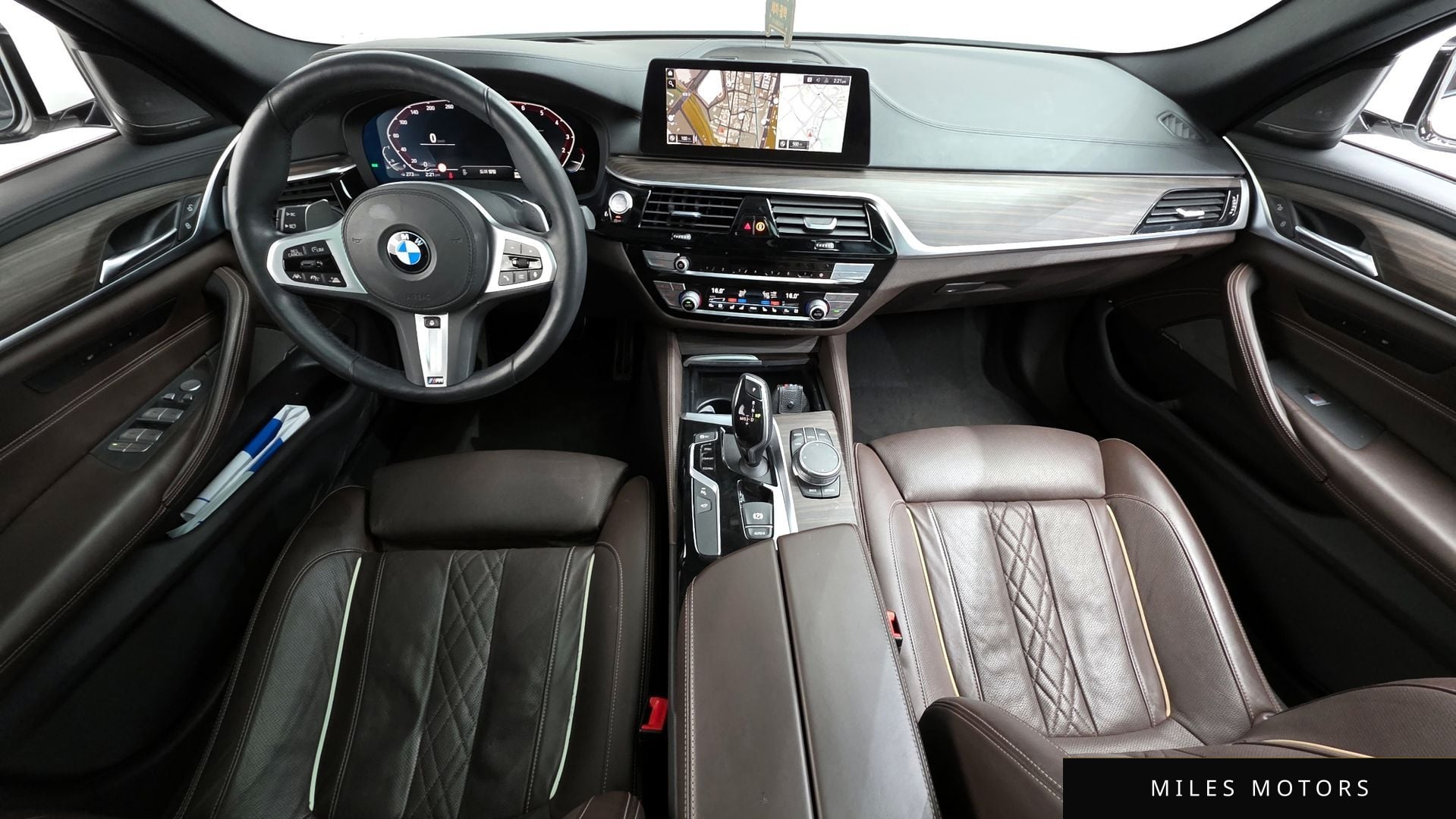 BMW 5 Series (G30) 2020 — миниатюра 7