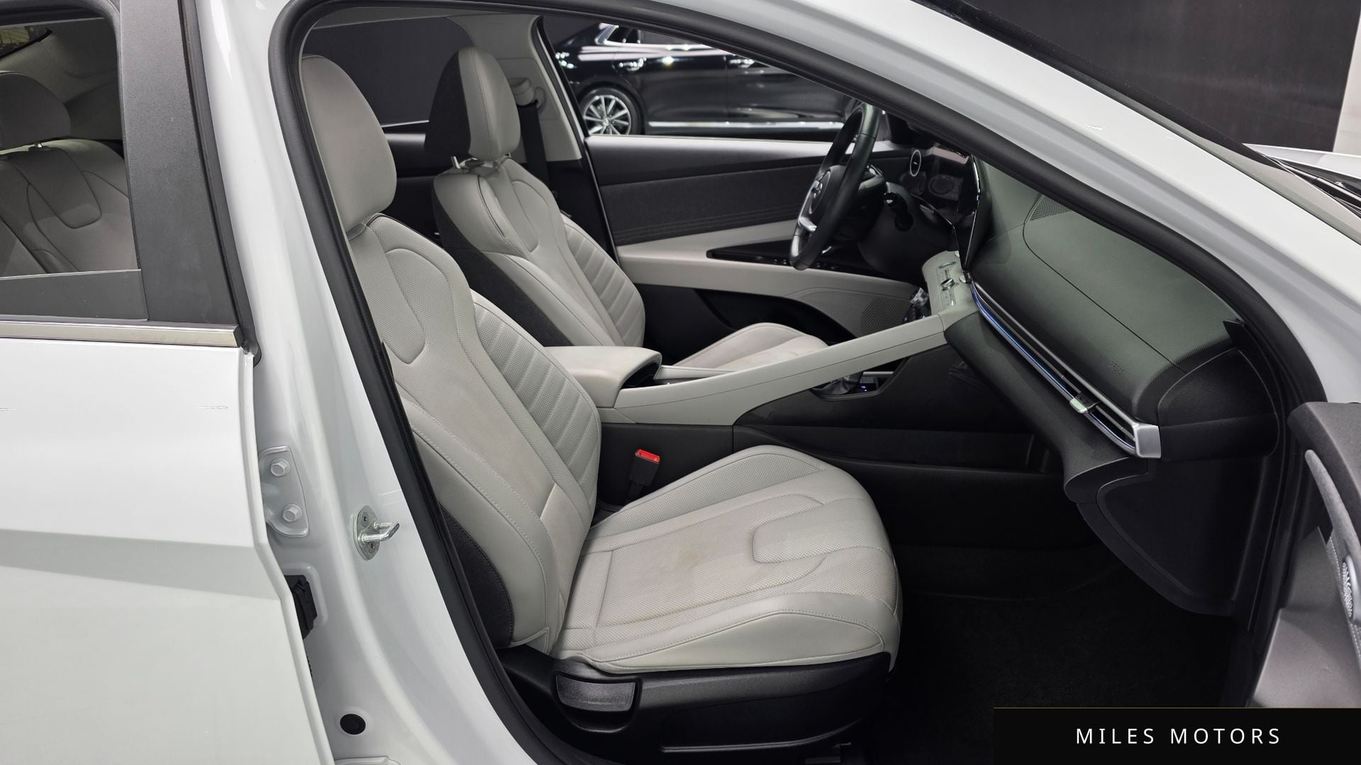 Hyundai AVANTE 2021 — миниатюра 10