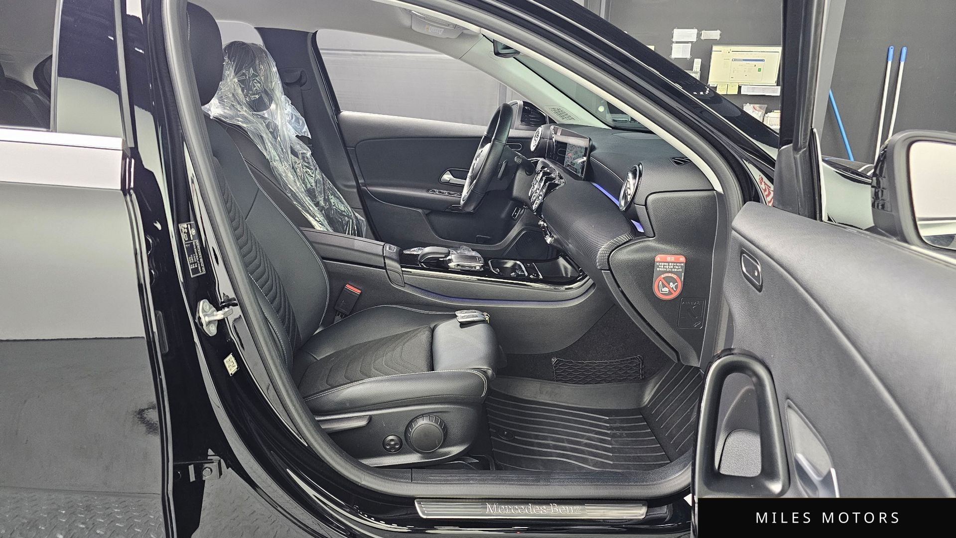 Mercedes-Benz A-Class W177 2020 — миниатюра 12