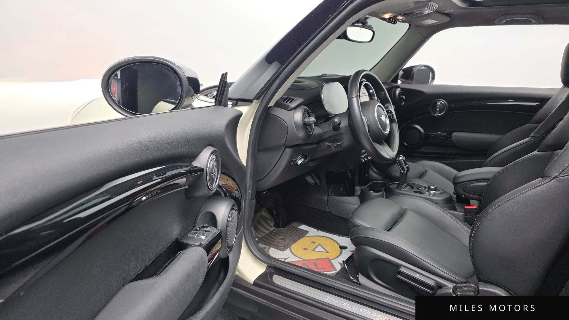 MINI Cooper S 2022 — миниатюра 11