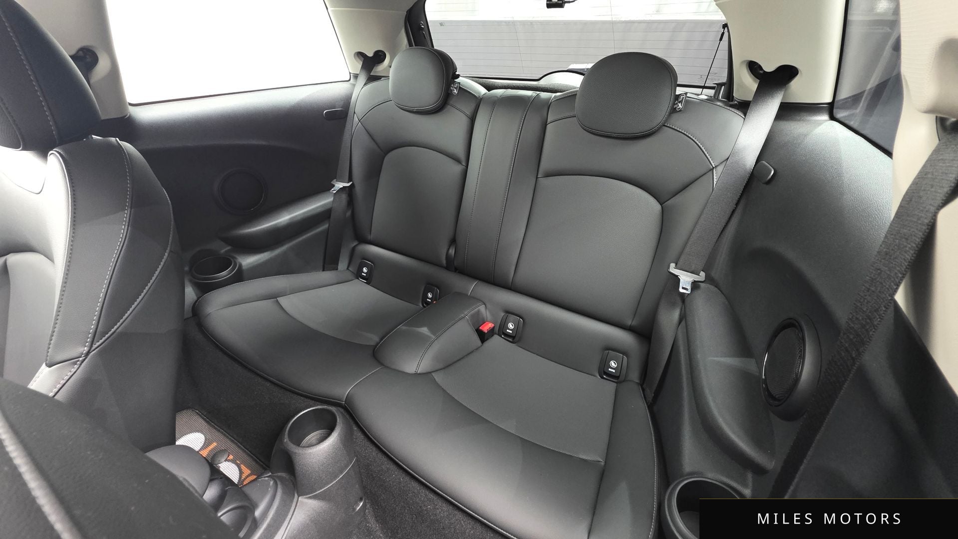 MINI Cooper S 2022 — миниатюра 12