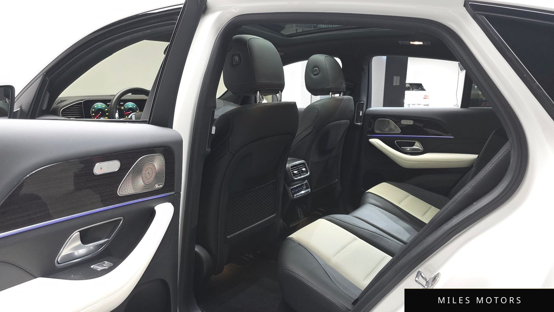 Mercedes-Benz GLE-Class W167 2022 — миниатюра 11