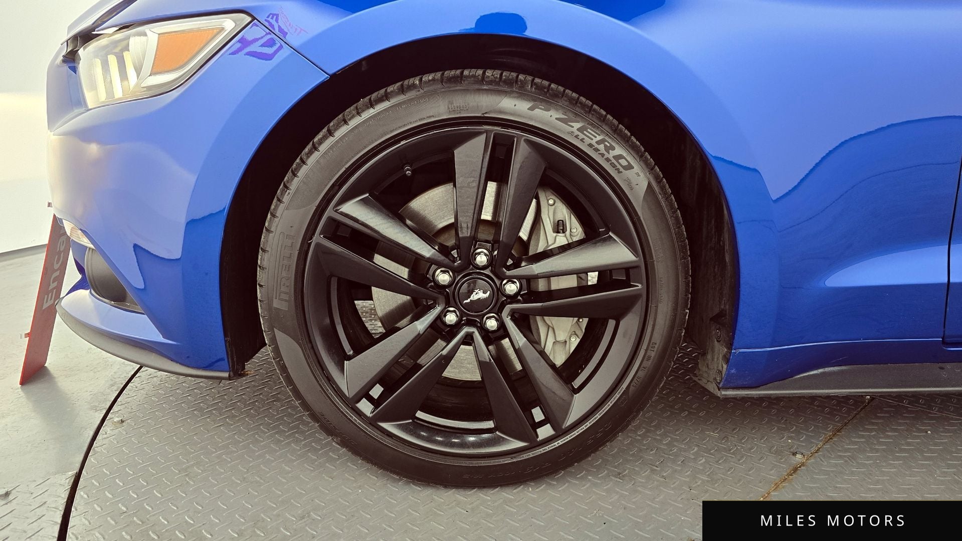 Ford Mustang 2017 — миниатюра 5