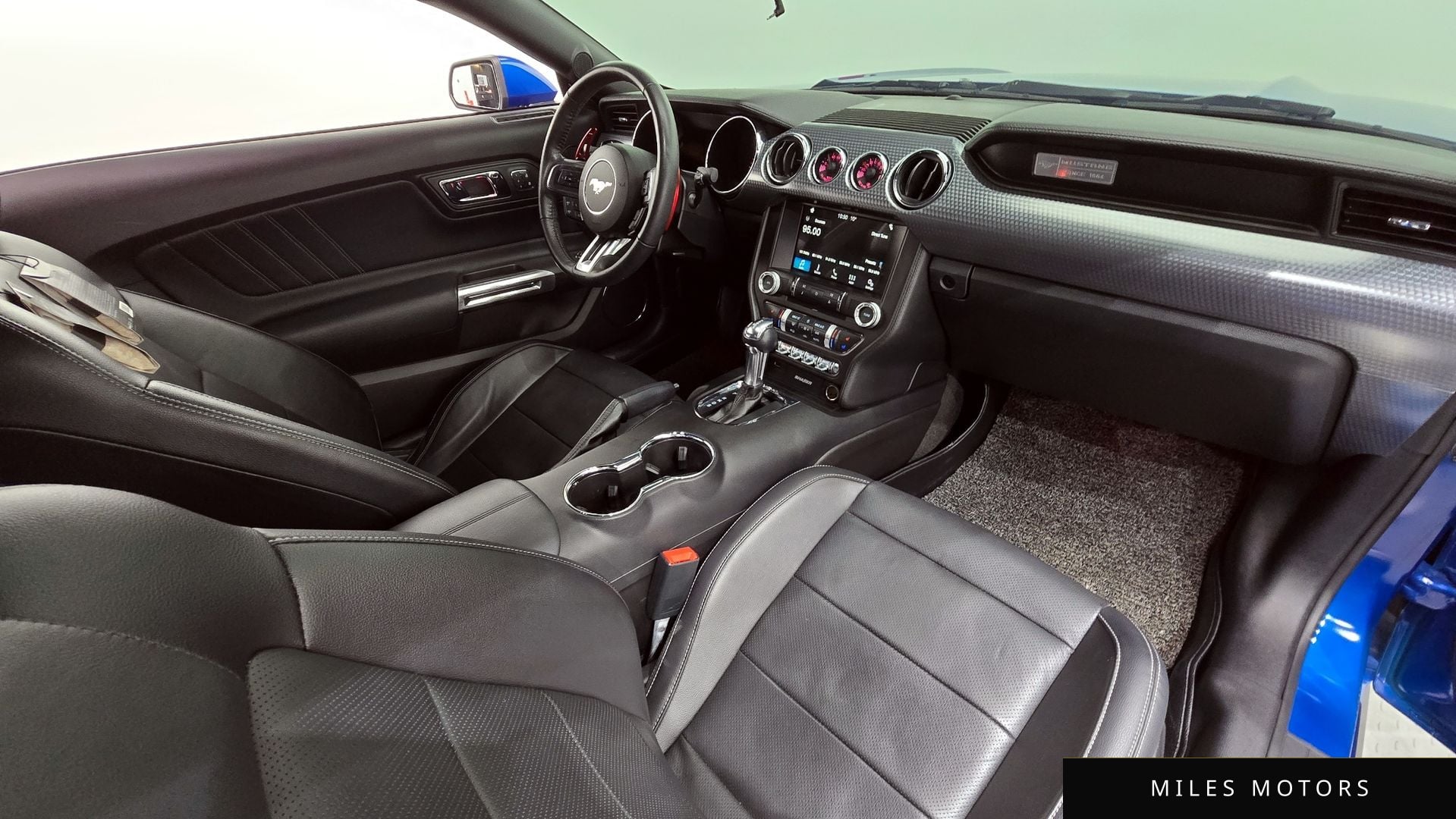Ford Mustang 2017 — миниатюра 7