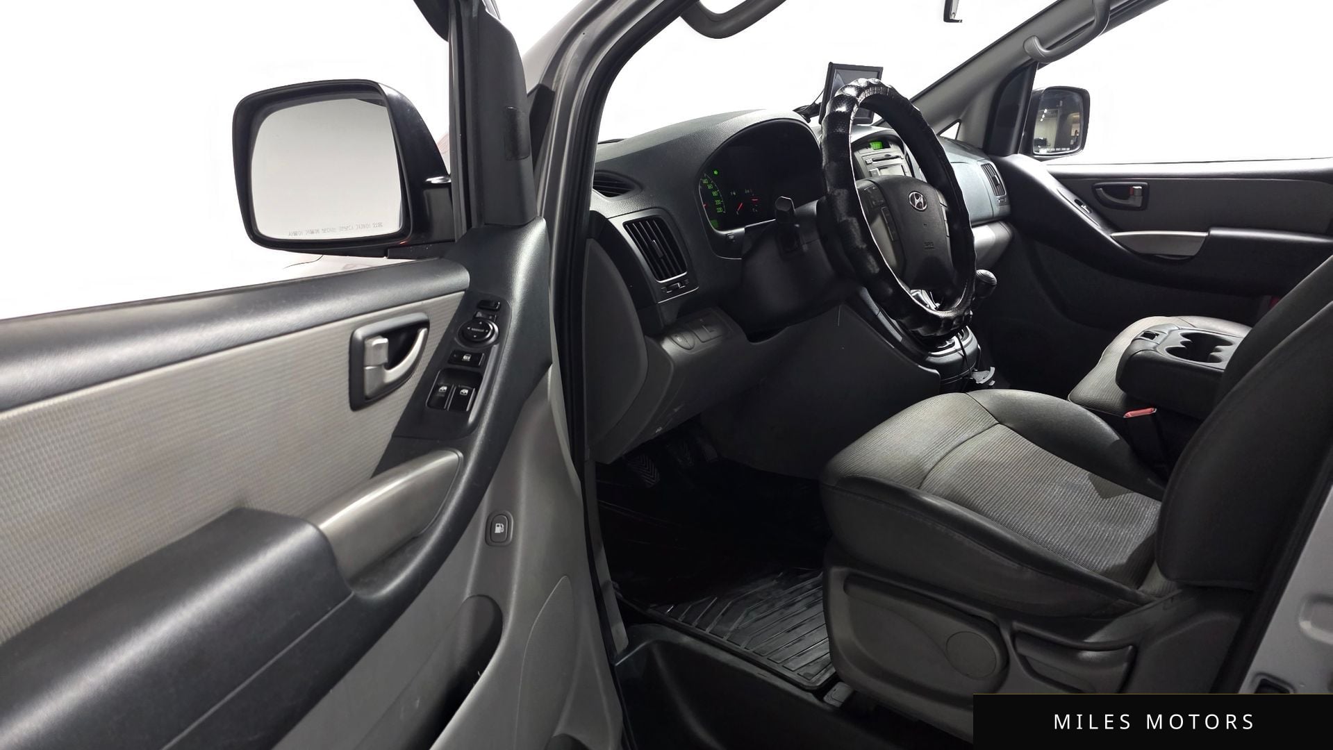 Hyundai Starex 2012 — миниатюра 10