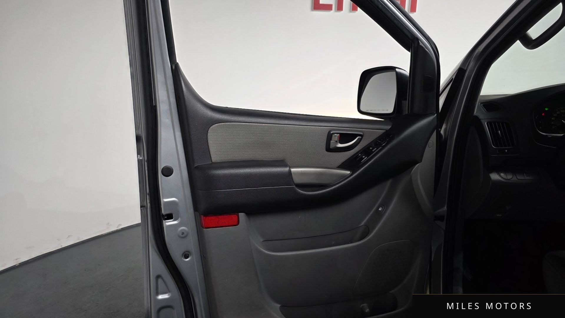 Hyundai Starex 2012 — миниатюра 12