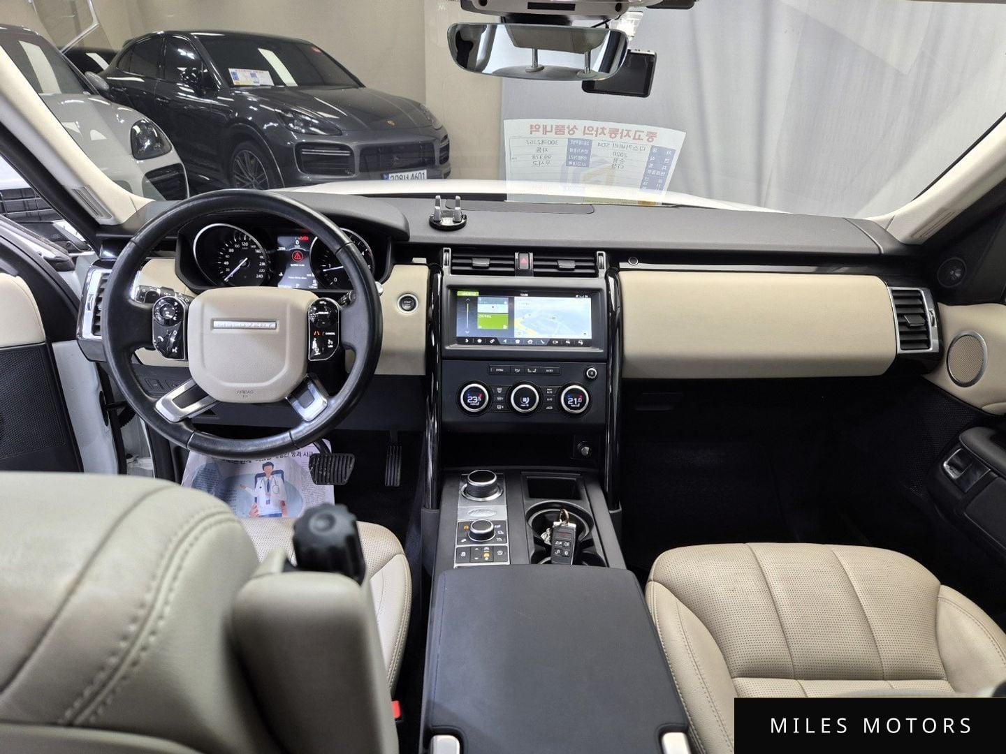 Land Rover Discovery 2020 — миниатюра 6