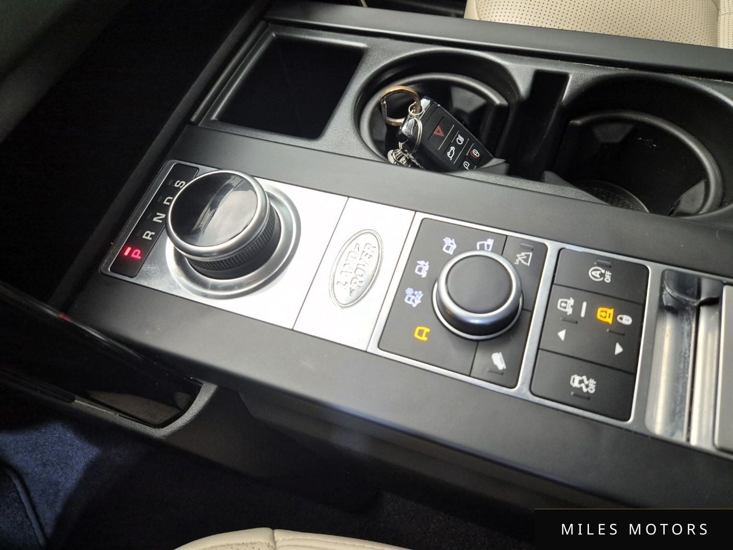 Land Rover Discovery 2020 — миниатюра 8