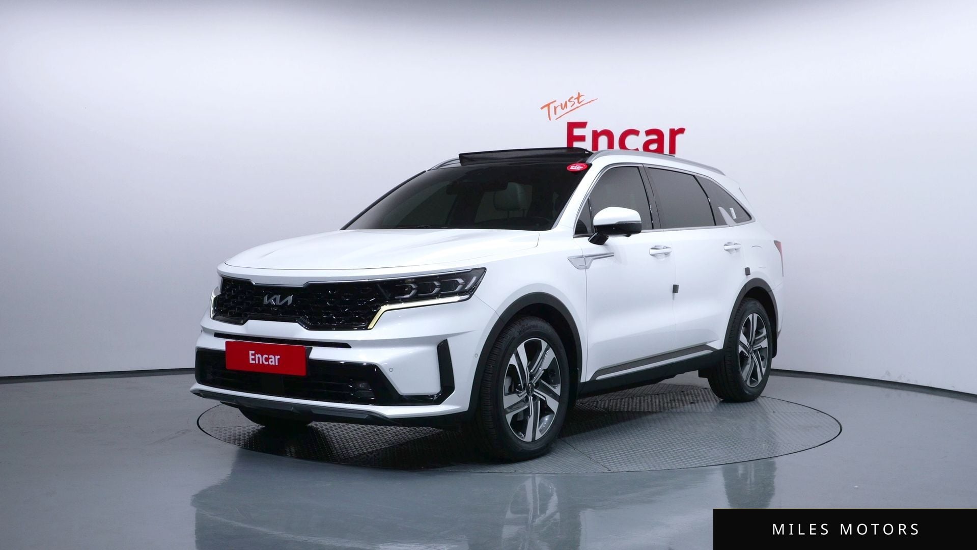 Kia Sorento 2023 — фото 1 из 12