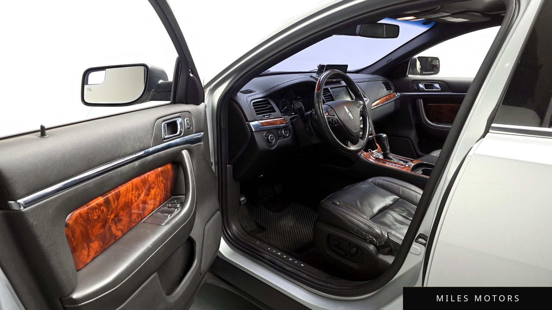 Lincoln MKS 2014 — миниатюра 10