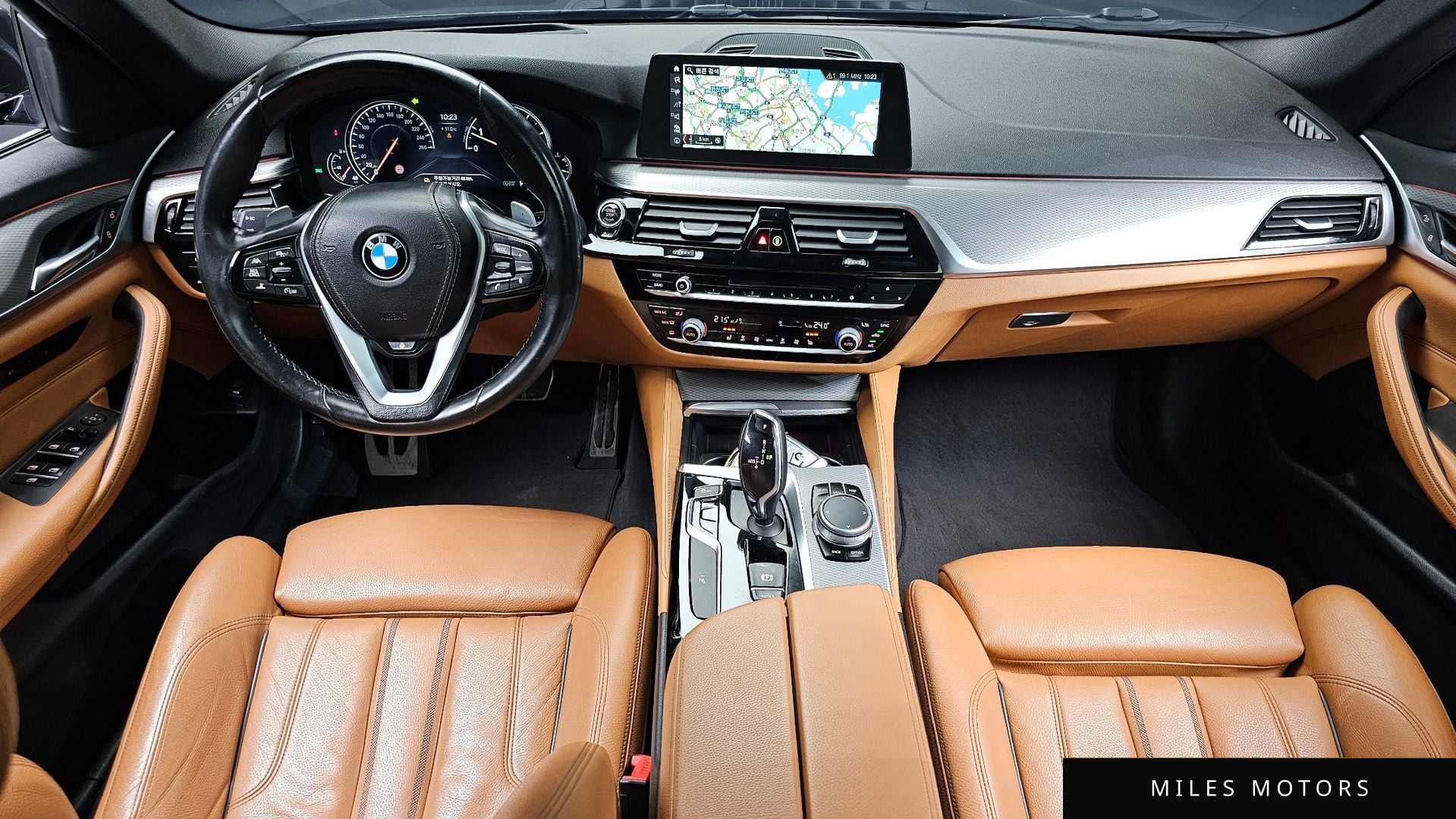 BMW 5 Series (G30) 2018 — миниатюра 7