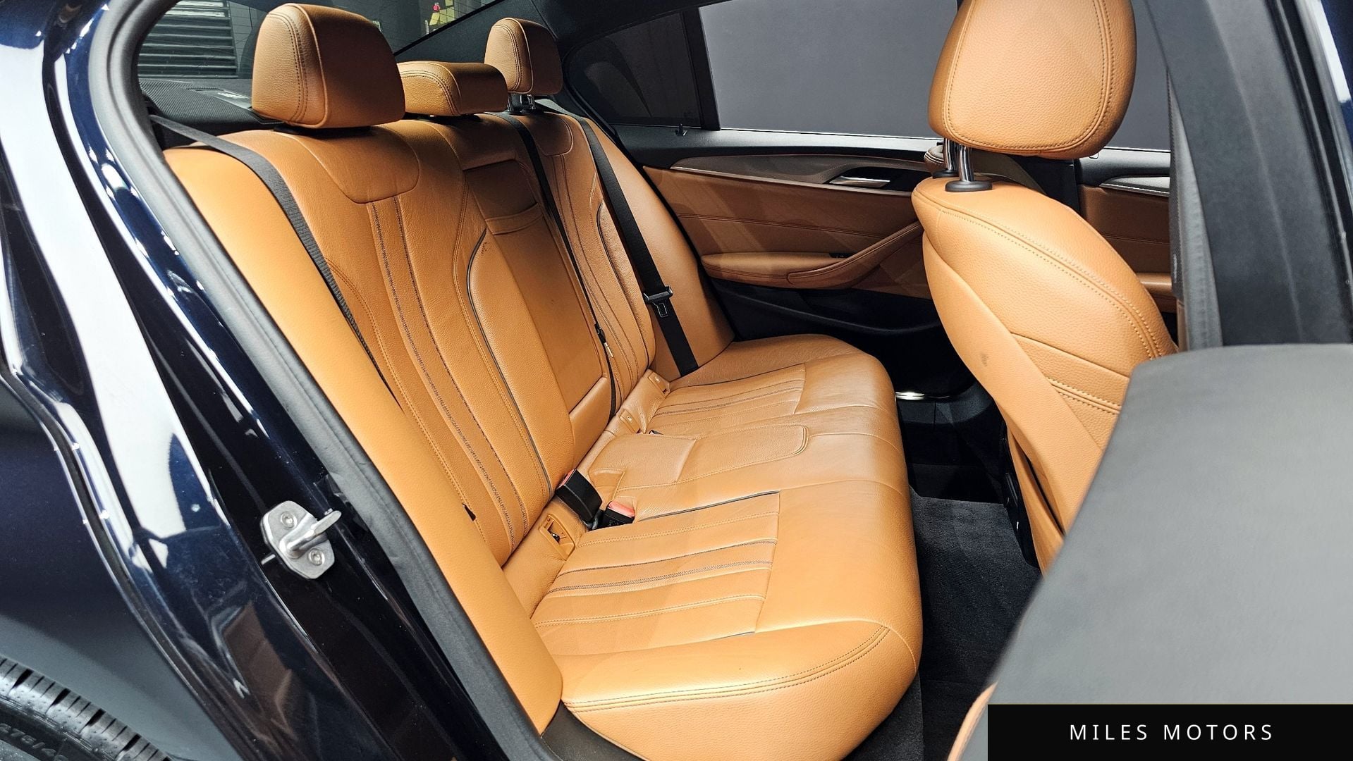 BMW 5 Series (G30) 2018 — миниатюра 12