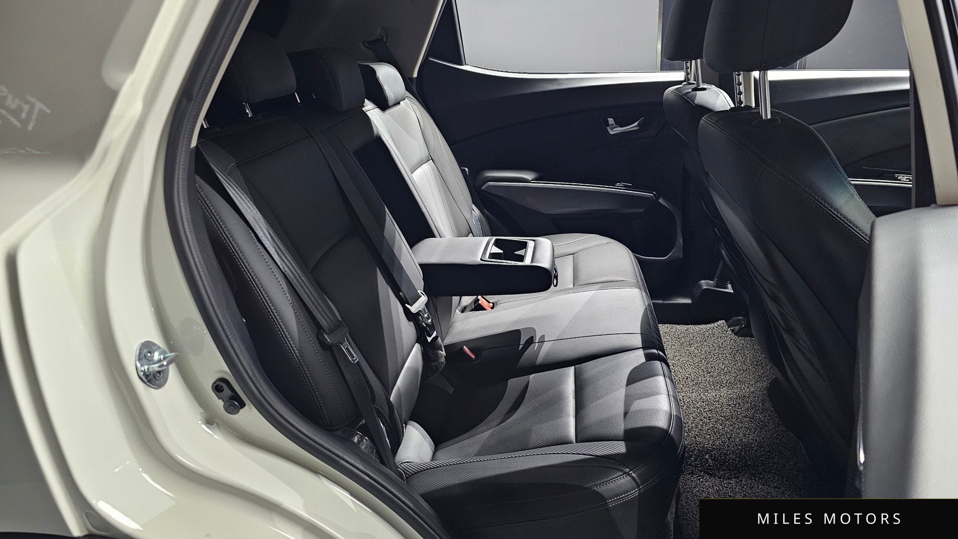 KG Mobility 베리 뉴 티볼리 2020 — миниатюра 12
