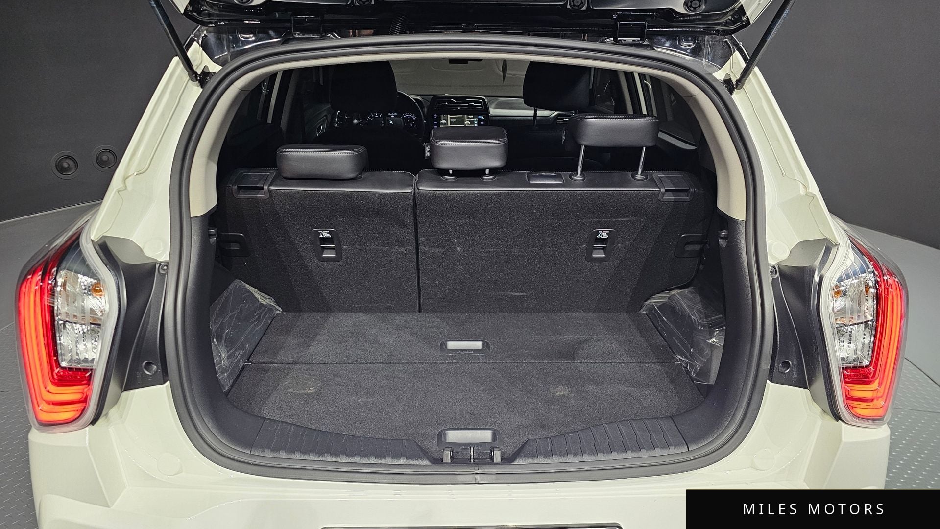 KG Mobility 베리 뉴 티볼리 2020 — миниатюра 20