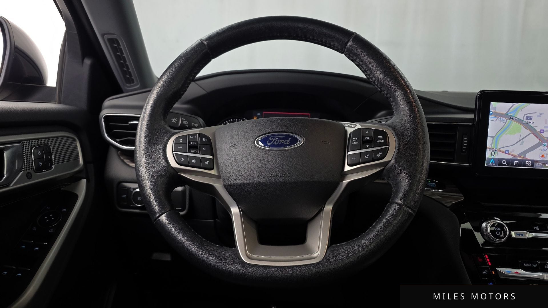 Ford 익스플로러 2021 — миниатюра 13