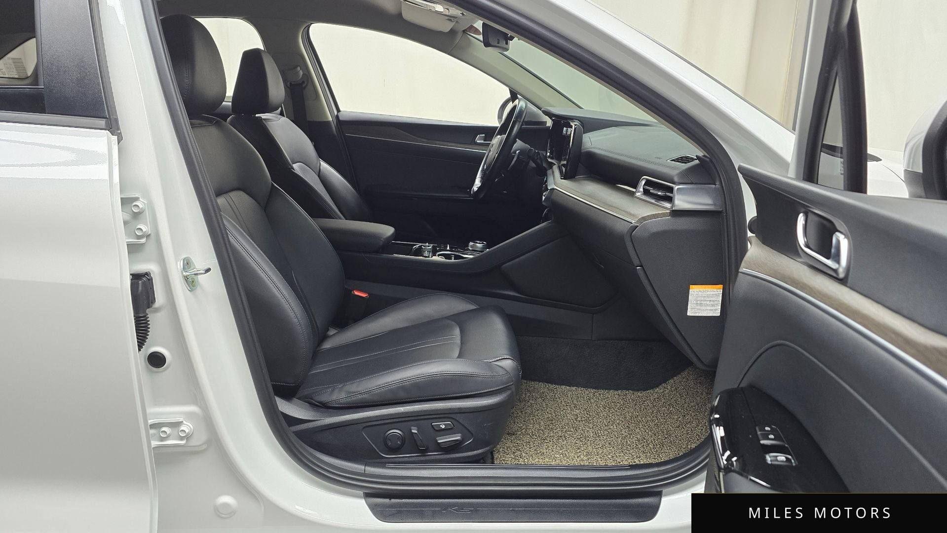 Kia K5 2022 — миниатюра 11