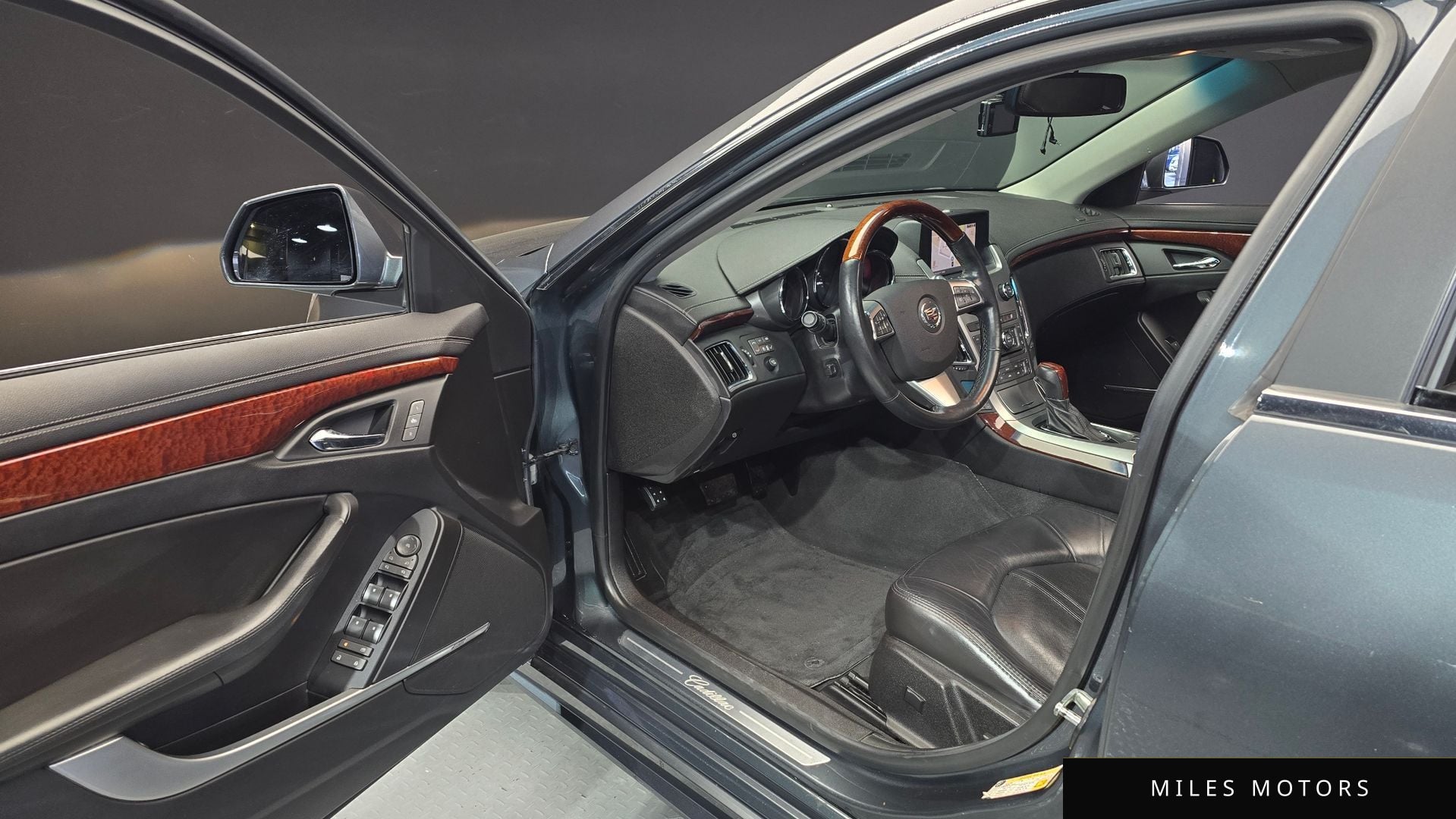 Cadillac CTS 2011 — миниатюра 10