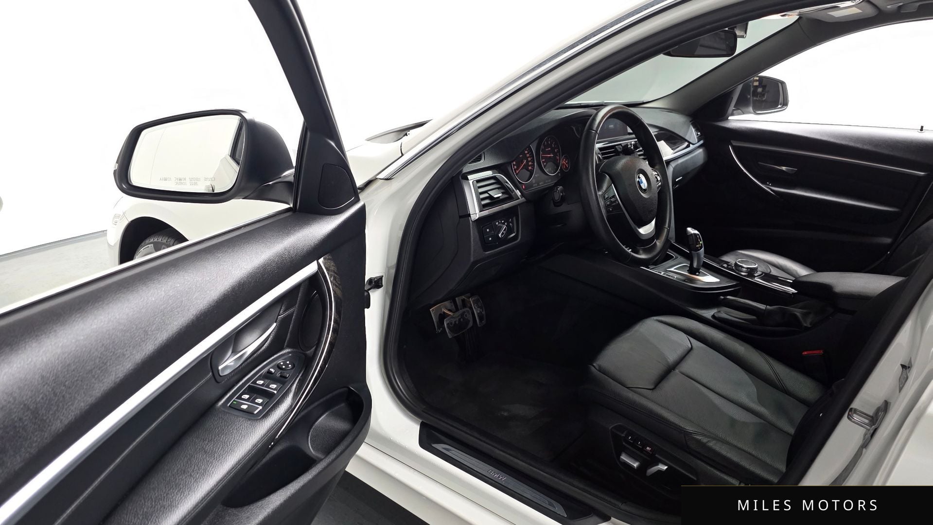 BMW 3 Series (F30) 2017 — миниатюра 11