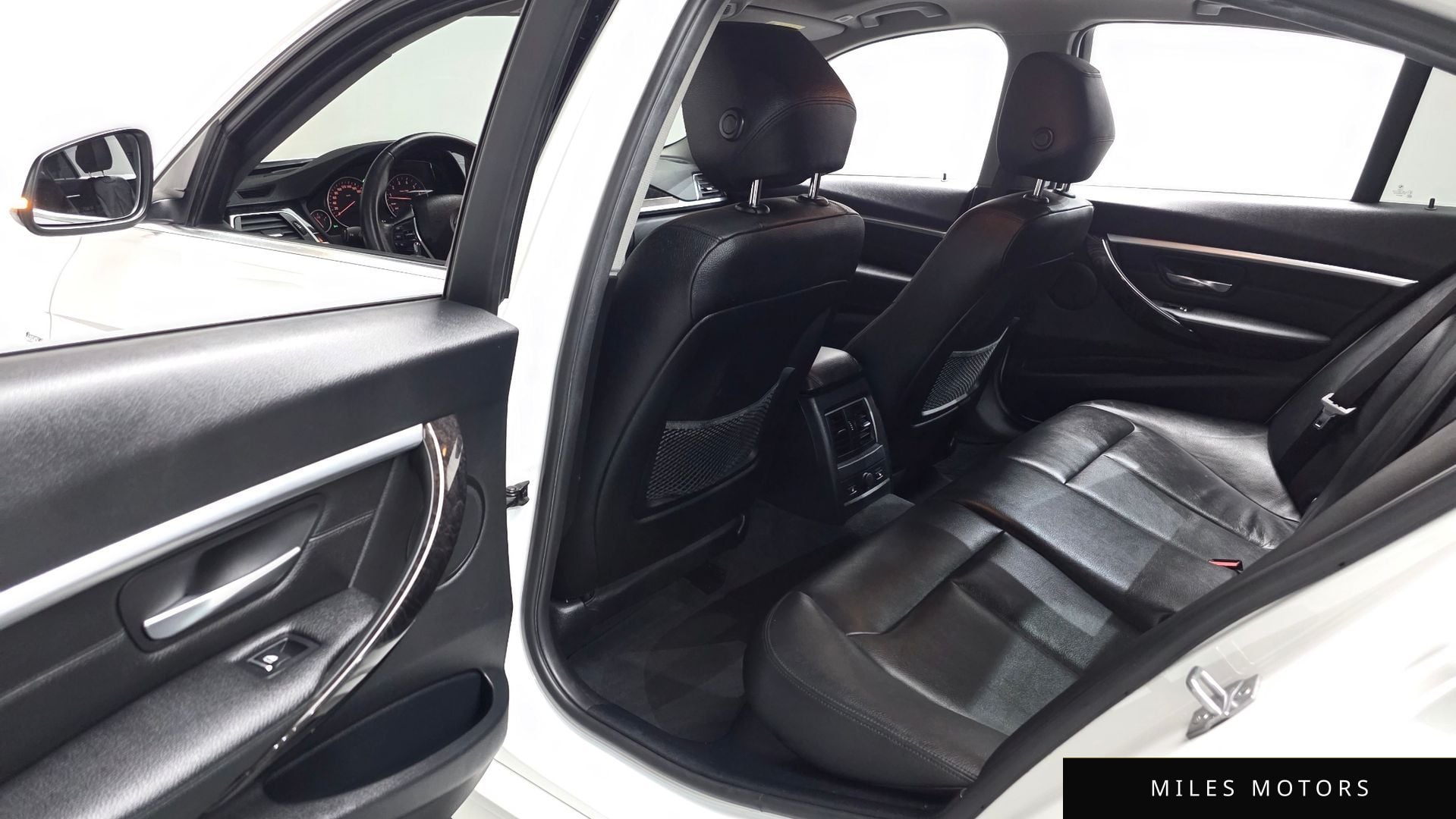 BMW 3 Series (F30) 2017 — миниатюра 12