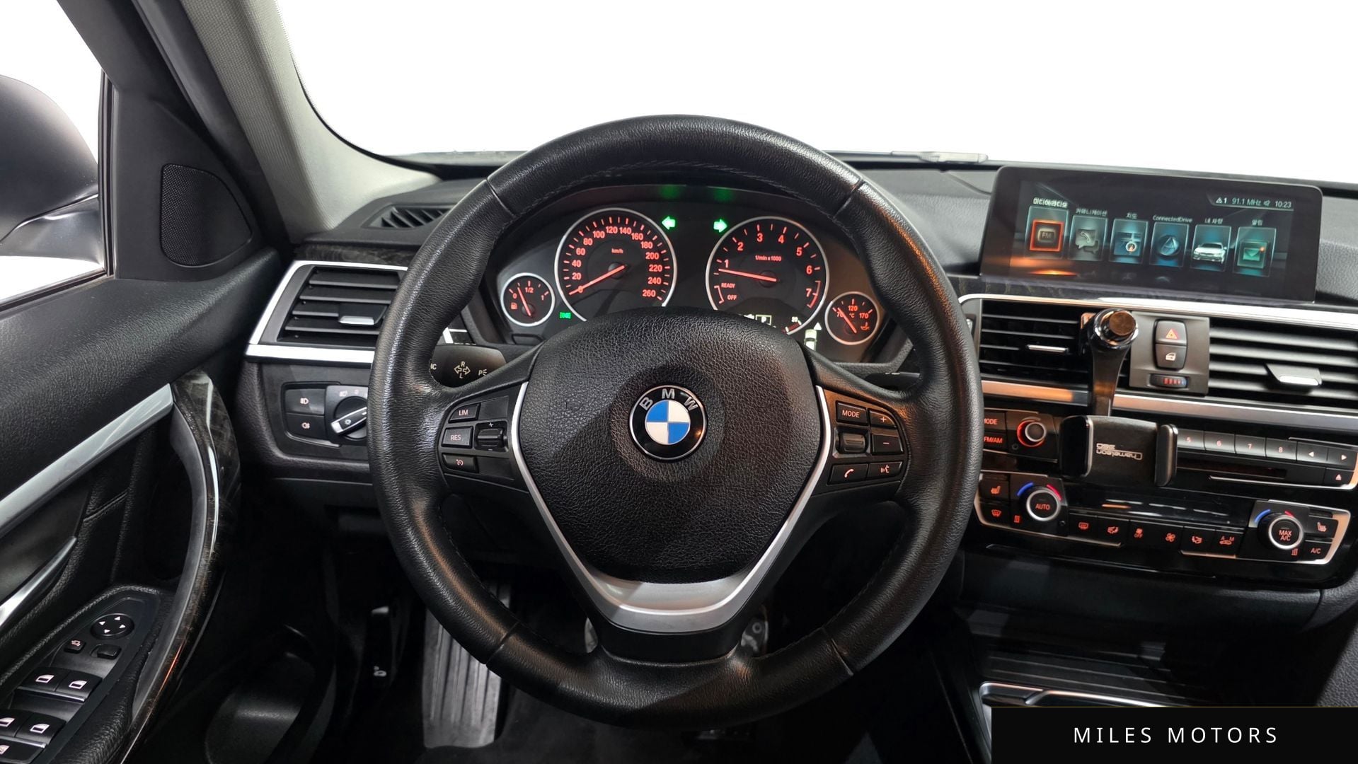 BMW 3 Series (F30) 2017 — миниатюра 13