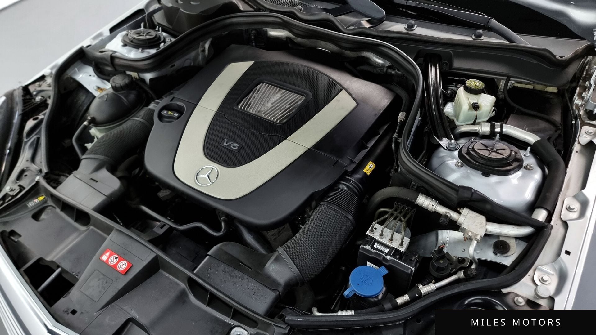 Mercedes-Benz E-Class W212 2010 — миниатюра 6