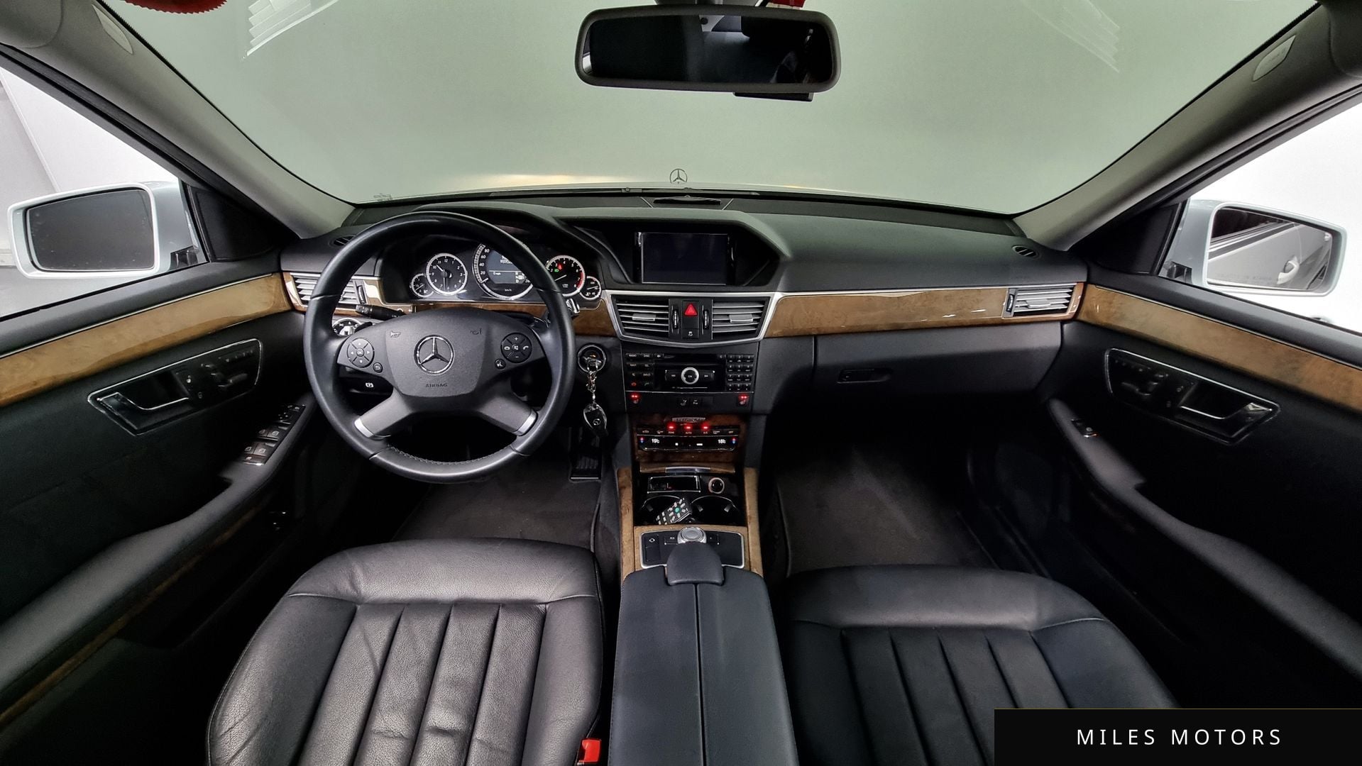 Mercedes-Benz E-Class W212 2010 — миниатюра 7