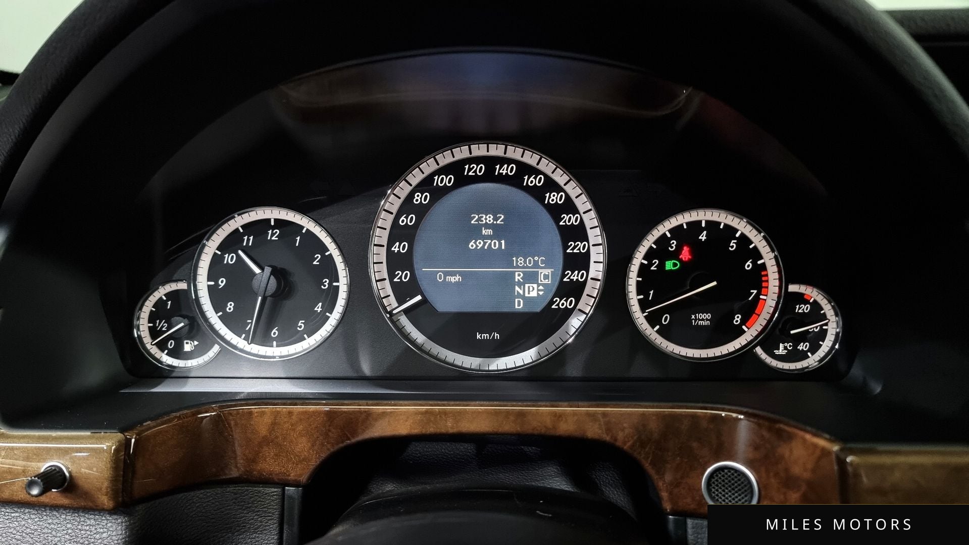 Mercedes-Benz E-Class W212 2010 — миниатюра 8