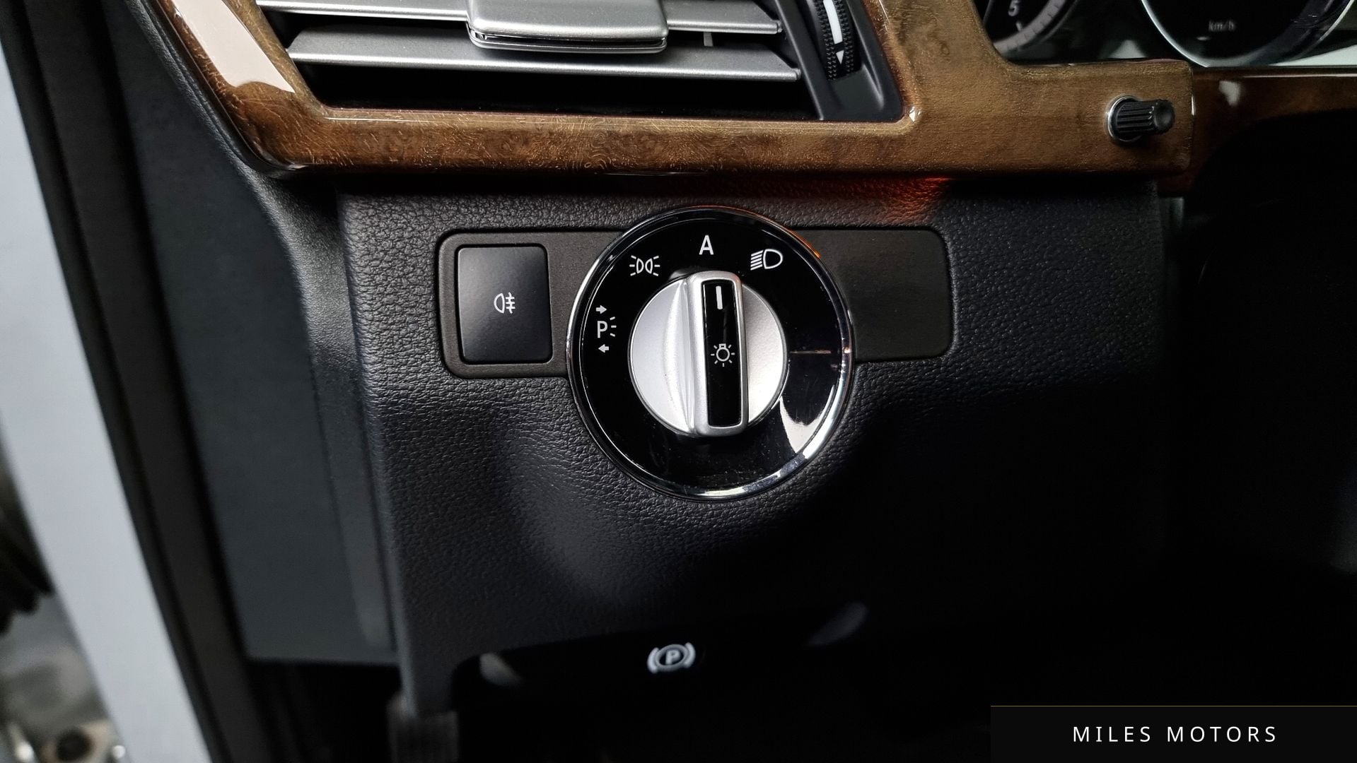 Mercedes-Benz E-Class W212 2010 — миниатюра 19