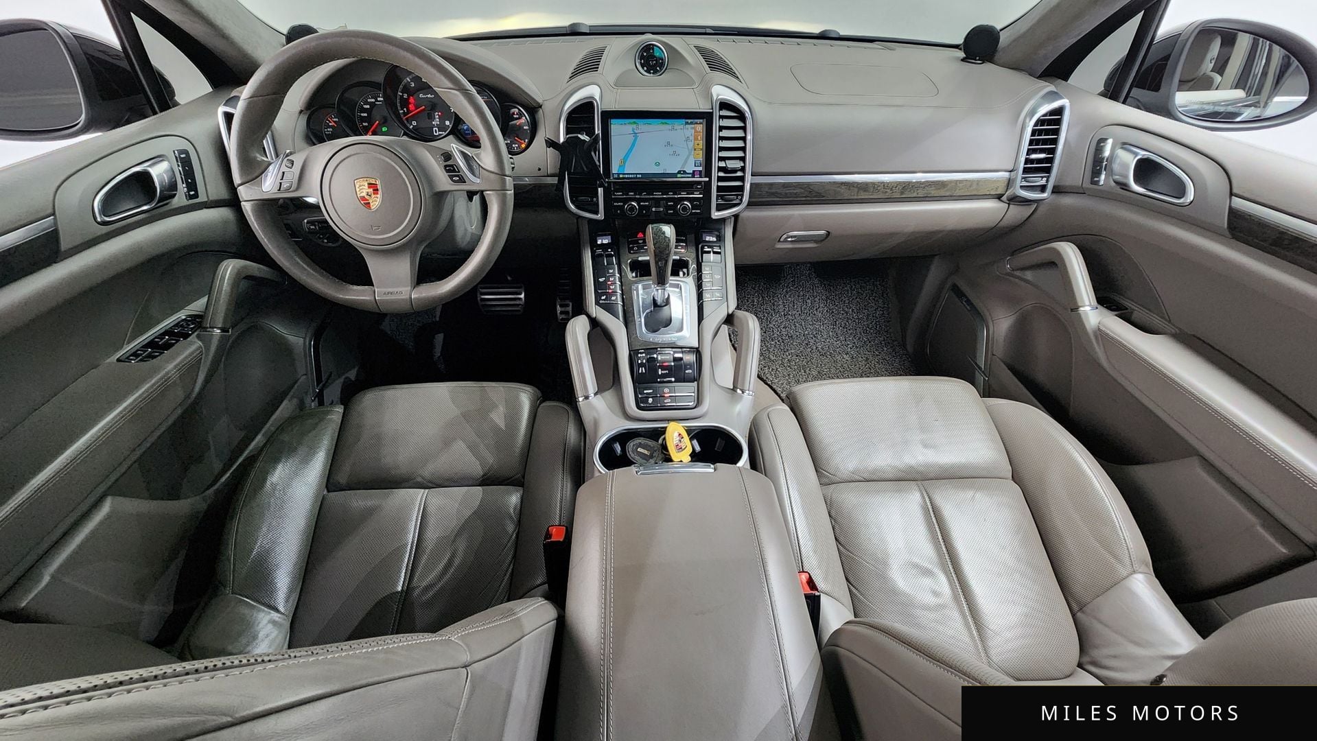 Porsche Cayenne 2011 — миниатюра 7
