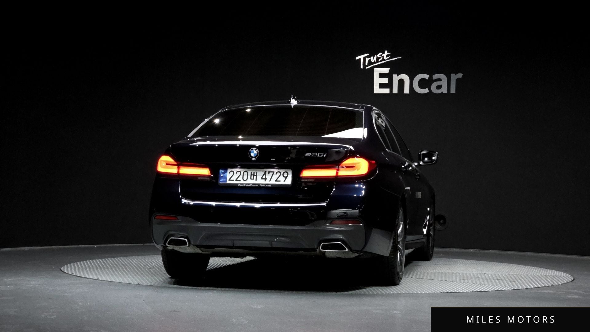 BMW 5 Series (G30) 2023 — миниатюра 4