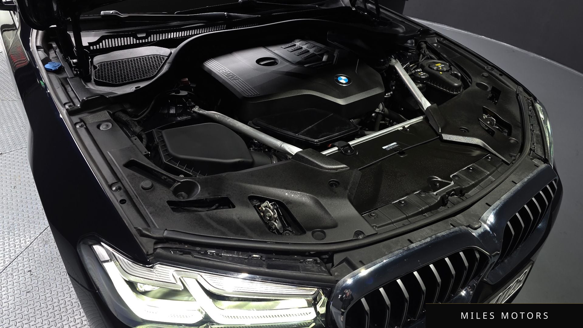 BMW 5 Series (G30) 2023 — миниатюра 6