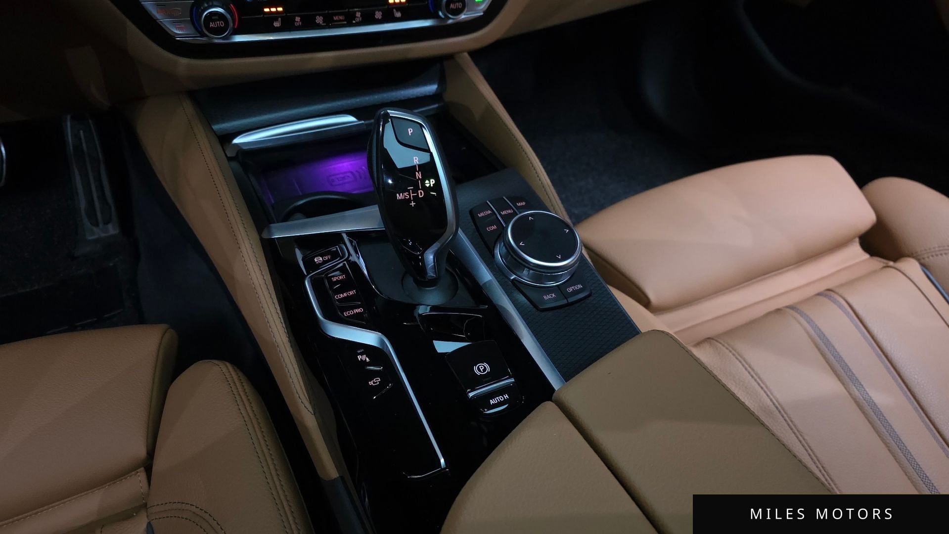 BMW 5 Series (G30) 2023 — миниатюра 9
