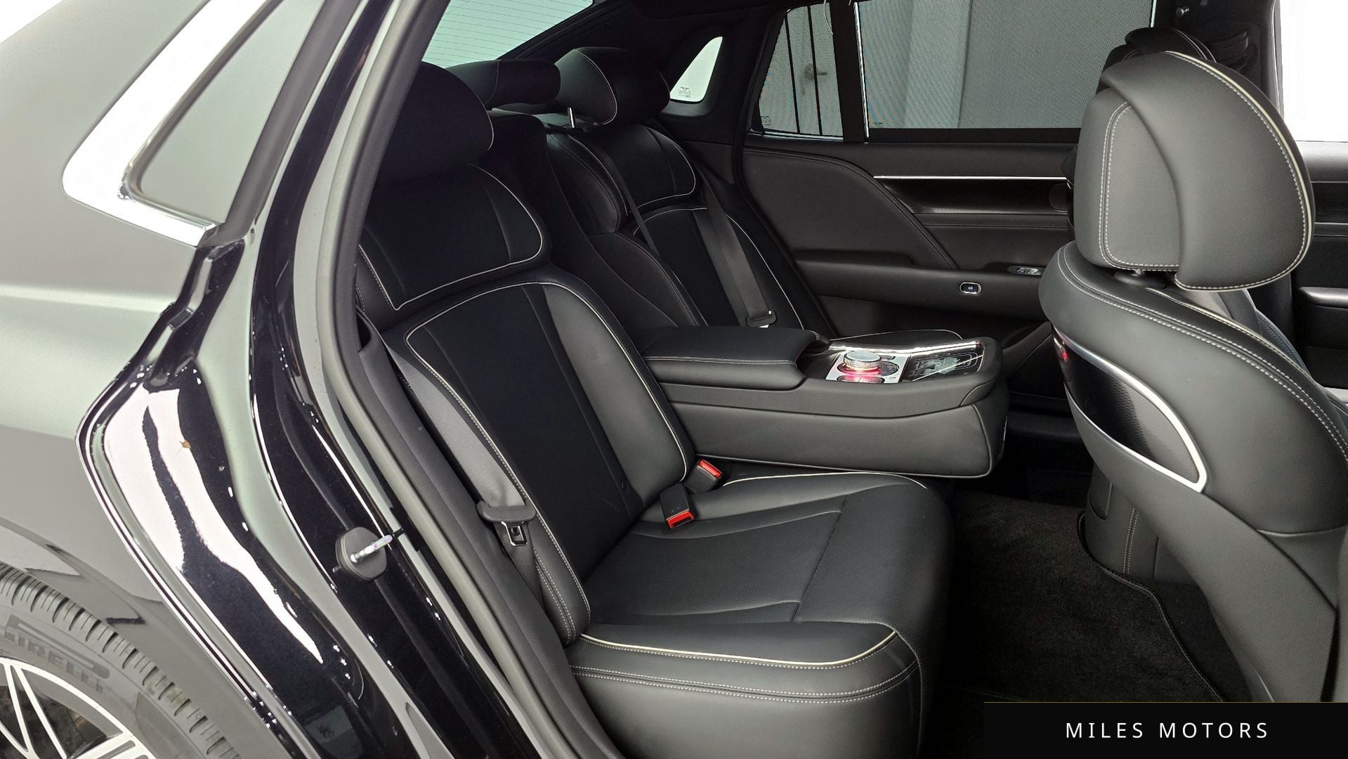Genesis G90 (RS4) 2024 — миниатюра 12