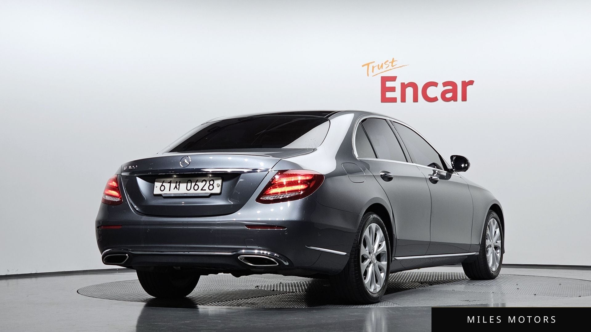 Mercedes-Benz E-Class W213 2017 — миниатюра 2