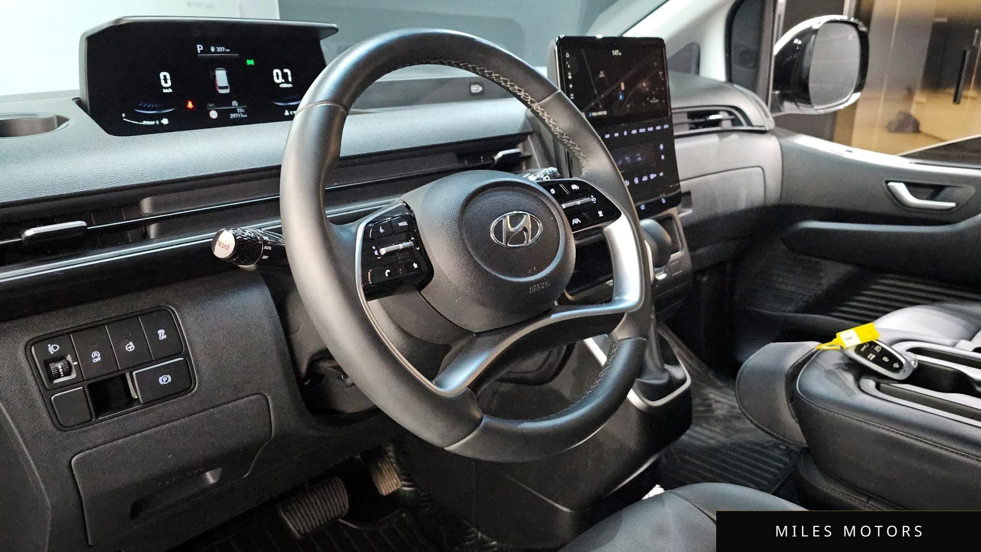 Hyundai Staria 2023 — миниатюра 12