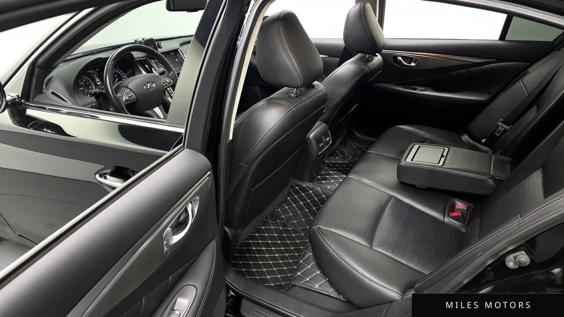 Infiniti Q50 2016 — миниатюра 11