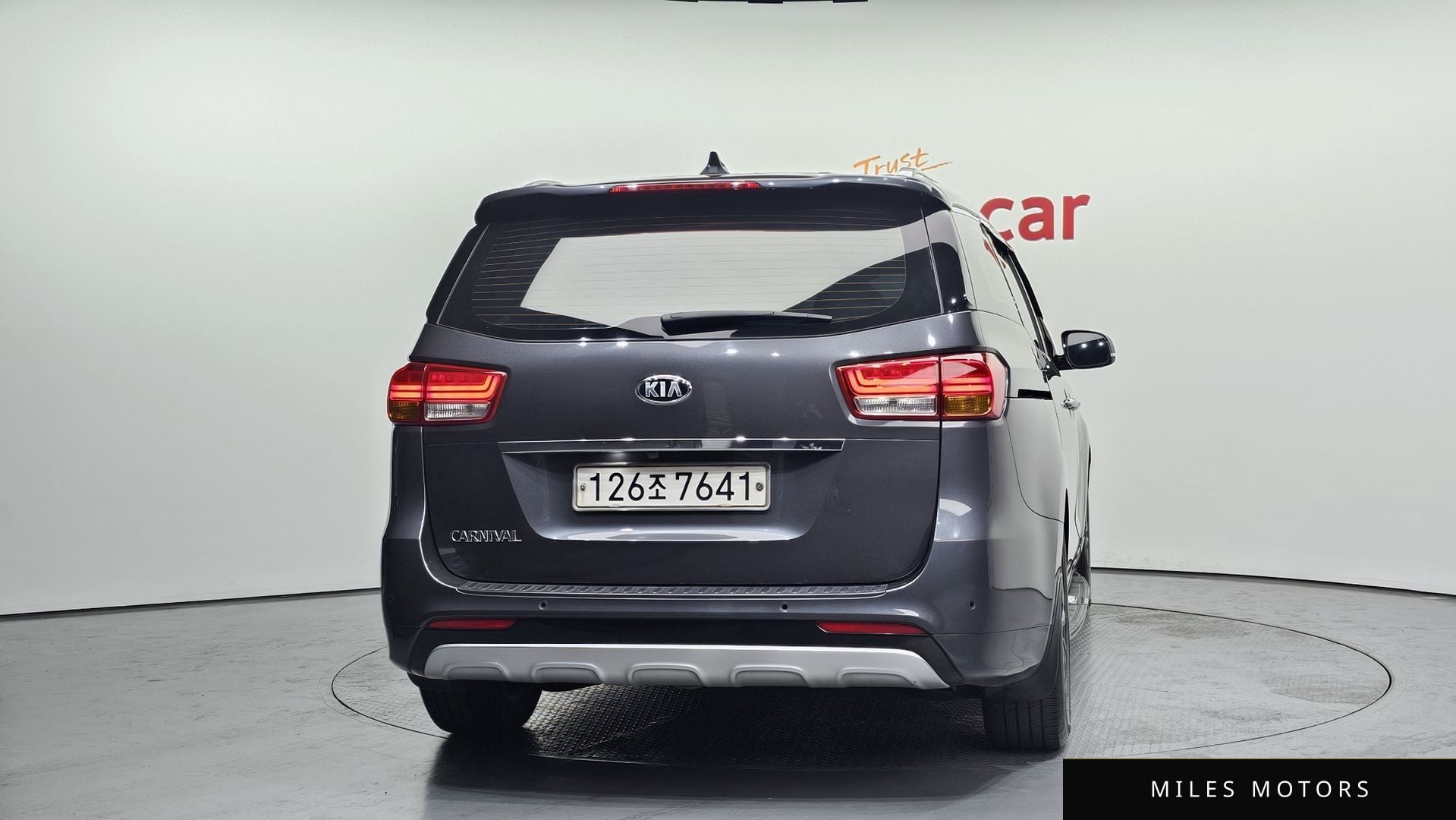 Kia Canival 2018 — миниатюра 4