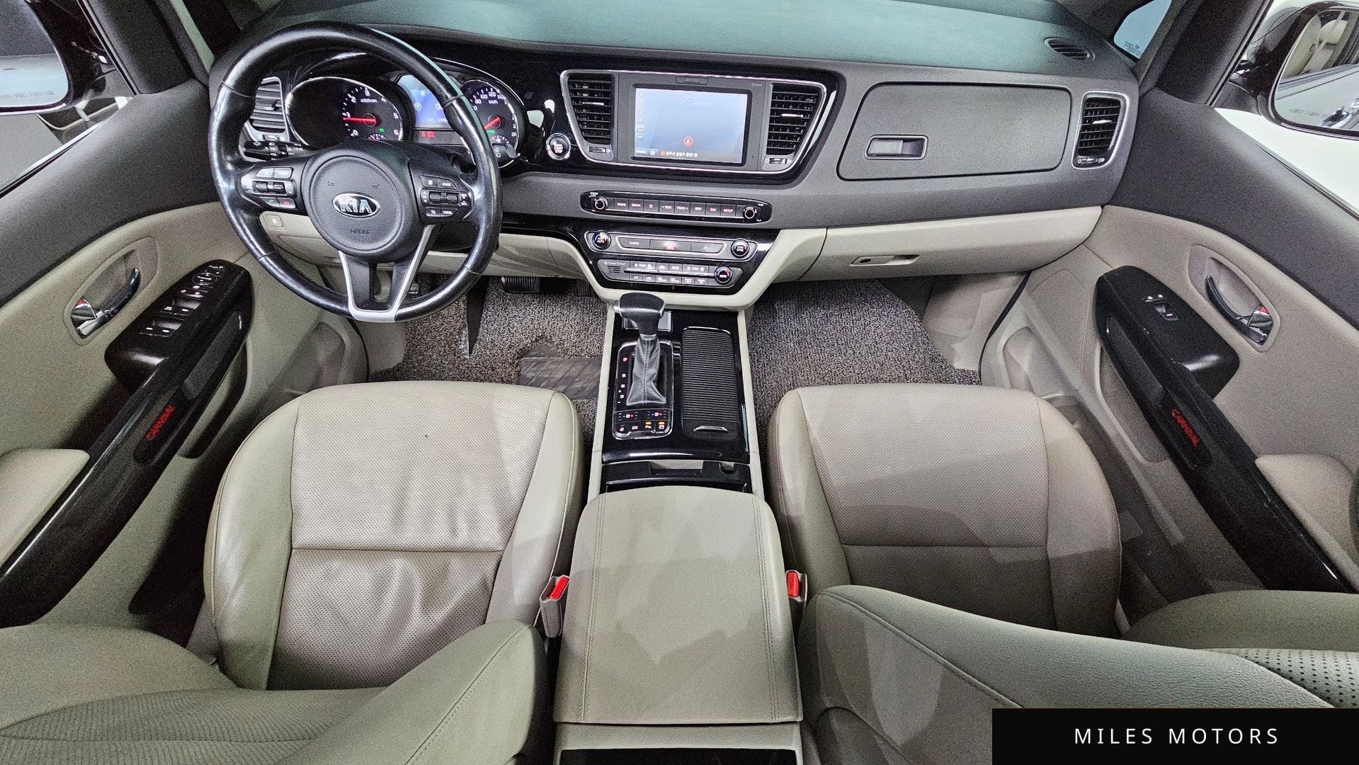 Kia Canival 2018 — миниатюра 7
