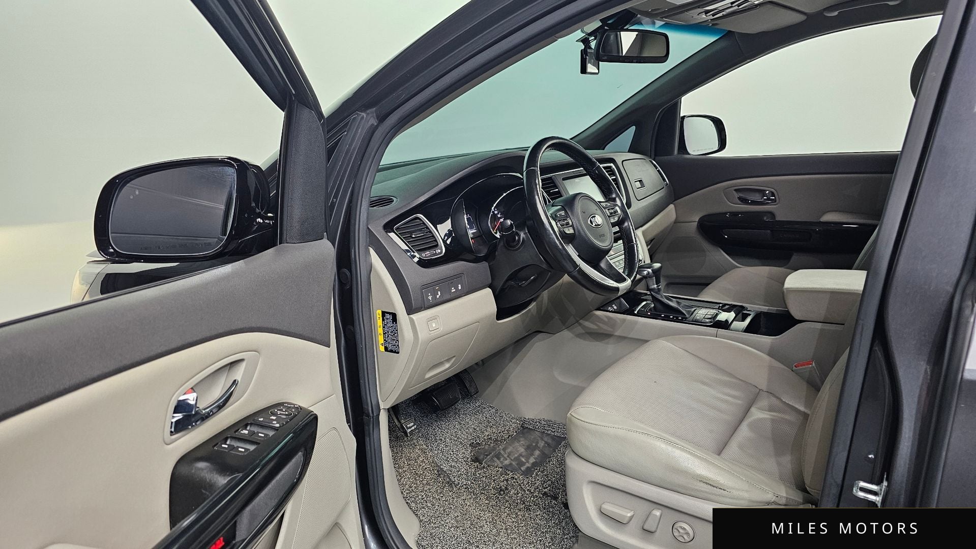 Kia Canival 2018 — миниатюра 10