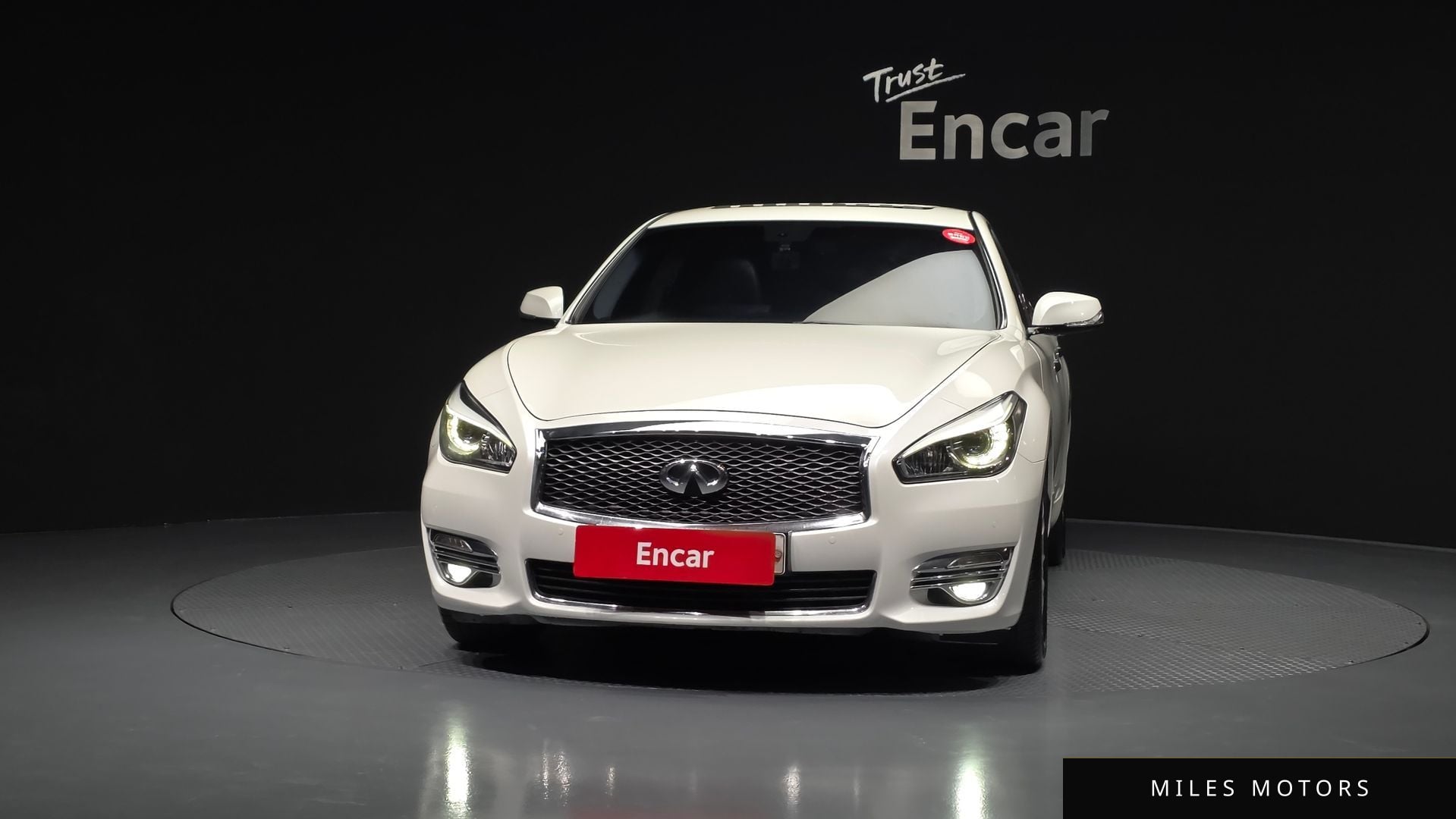 Infiniti Q70 2018 — миниатюра 3