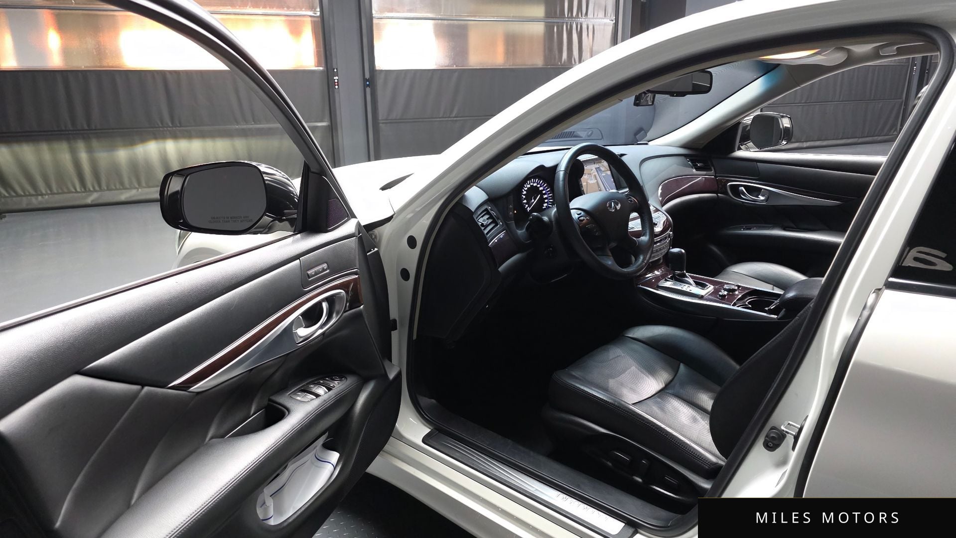 Infiniti Q70 2018 — миниатюра 10